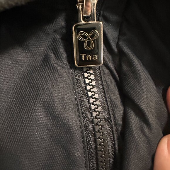 Aritzia Tna Avoriaz Parka – Black – Size(M - Picture 7 of 16